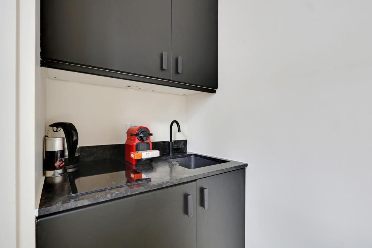Pick A Flat's In Madeleine - Rue Tronchet * Parijs